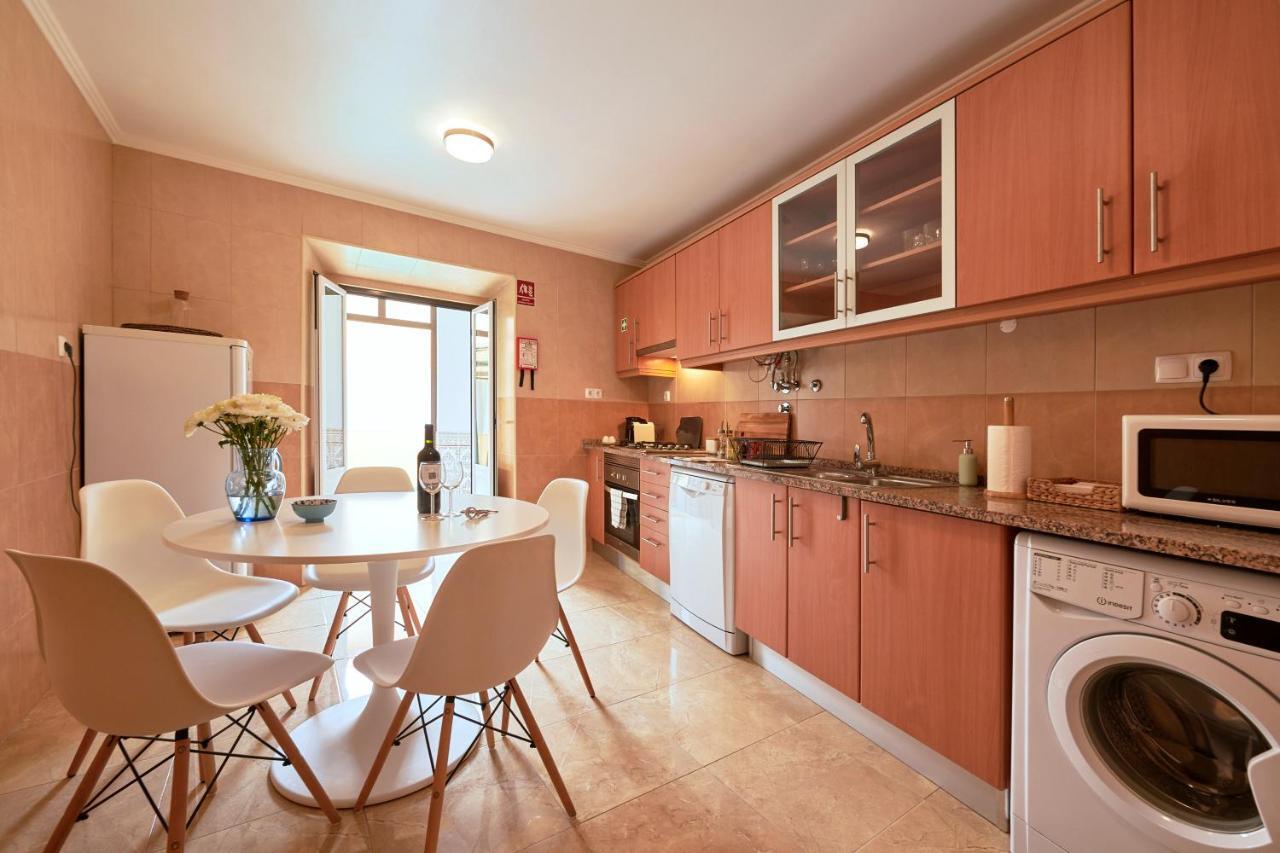 Spacious And Renovated Apartment With Amazing Patio, By Timecooler Lisbon Exterior photo