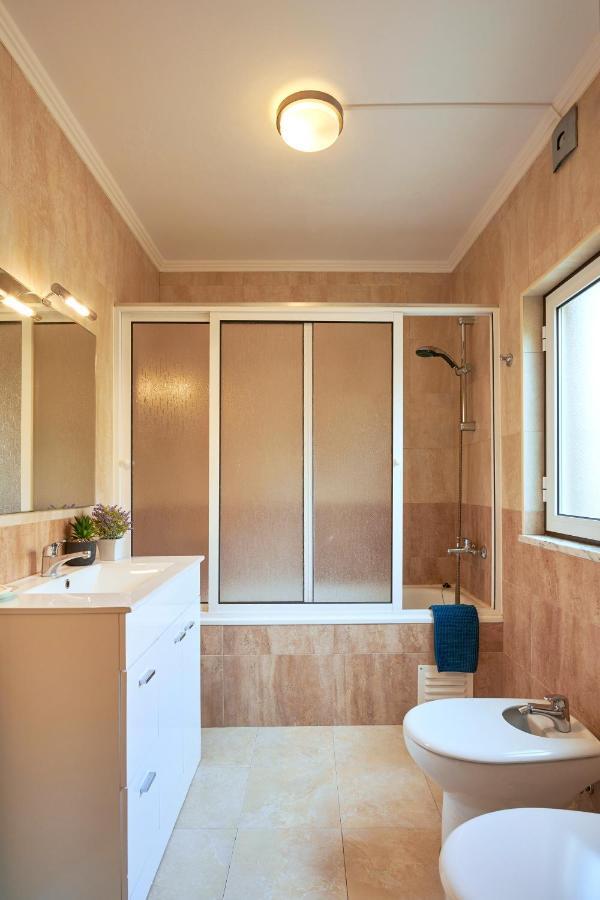 Spacious And Renovated Apartment With Amazing Patio, By Timecooler Lisbon Exterior photo